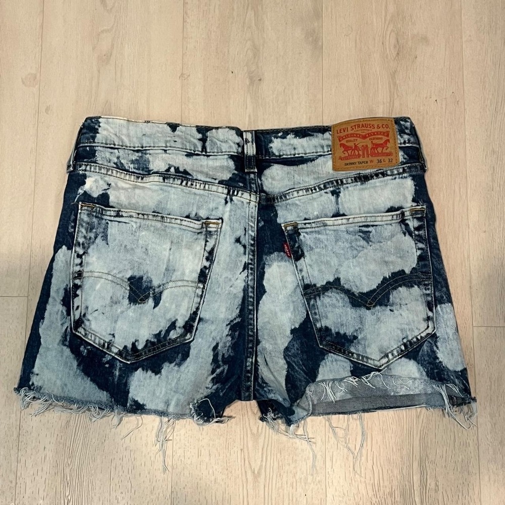 Levi's blue denim cut off shorts Size 26 denim summer bleached dyed